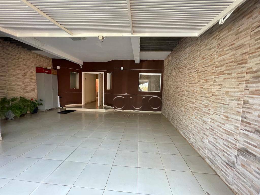 Casa à venda com 3 quartos, 180m² - Foto 3