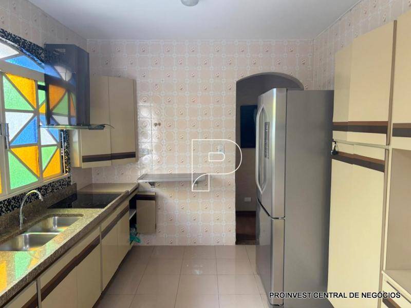 Casa de Condomínio à venda com 3 quartos, 200m² - Foto 9