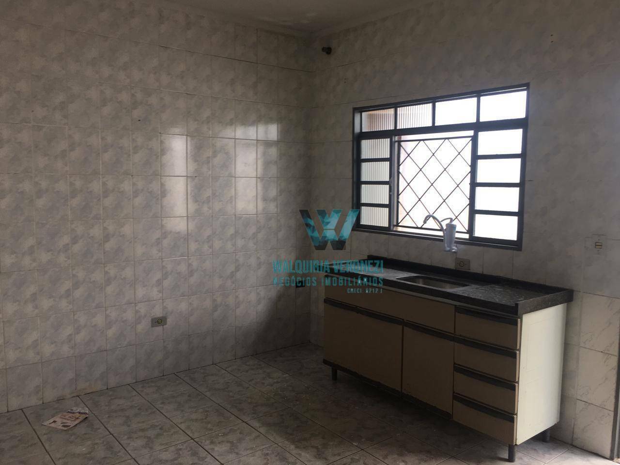 Casa para alugar com 2 quartos, 110m² - Foto 3