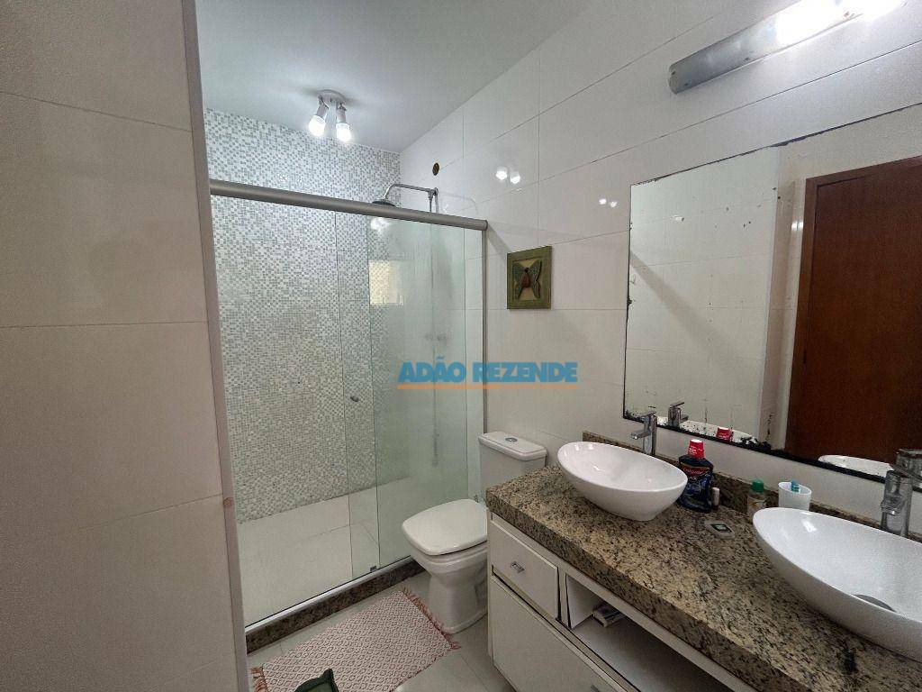 Casa de Condomínio à venda com 4 quartos, 251m² - Foto 19
