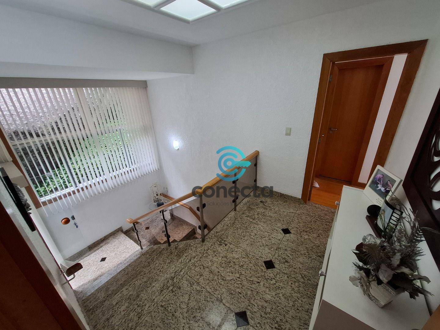 Casa de Condomínio à venda e aluguel com 3 quartos, 390m² - Foto 18