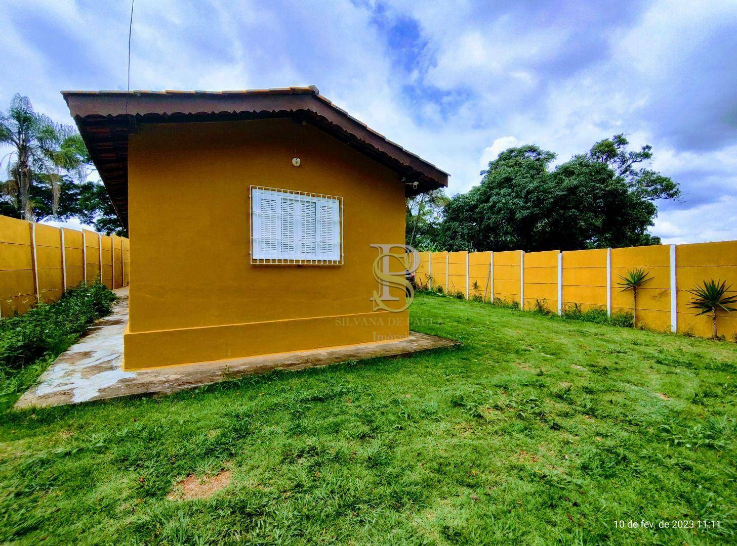 Chácara à venda com 3 quartos, 150m² - Foto 2