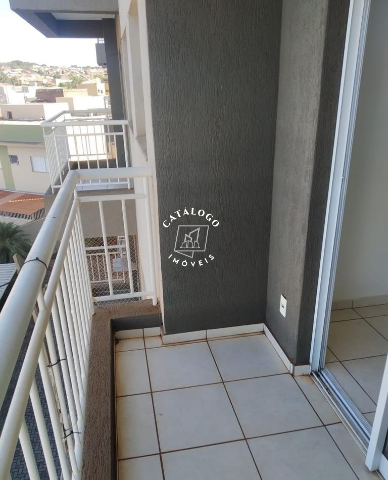 Apartamento à venda com 2 quartos, 62m² - Foto 4