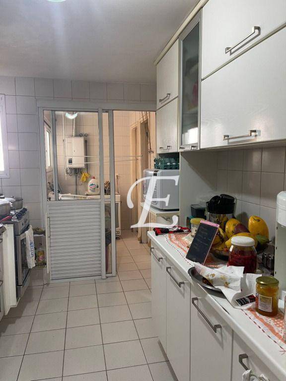 Apartamento à venda com 3 quartos, 136m² - Foto 22