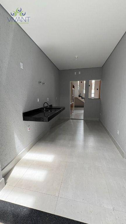 Sobrado à venda com 4 quartos, 200m² - Foto 37