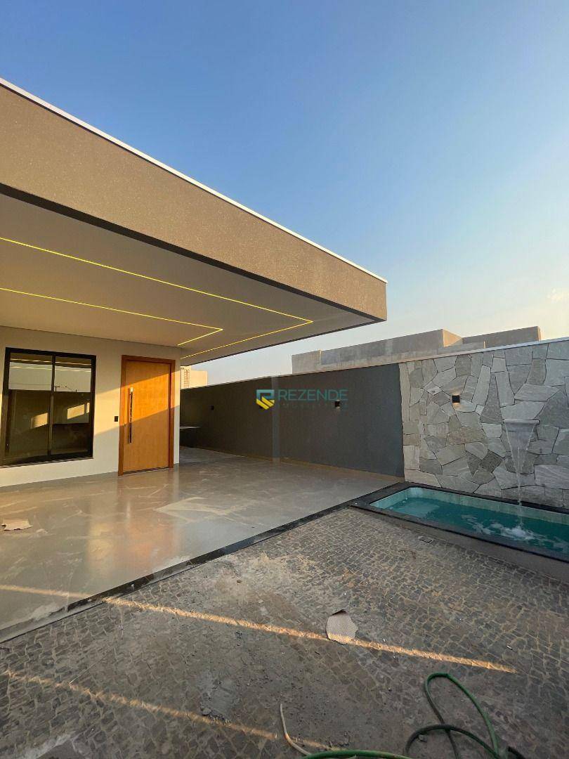 Casa, 3 quartos, 121 m² - Foto 1