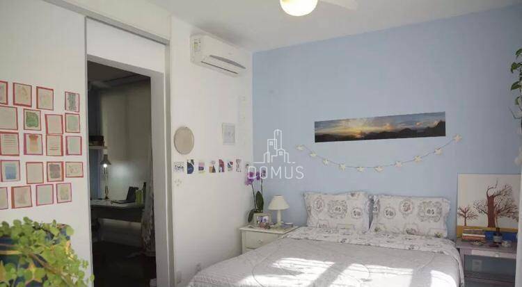 Apartamento à venda com 4 quartos, 239m² - Foto 9