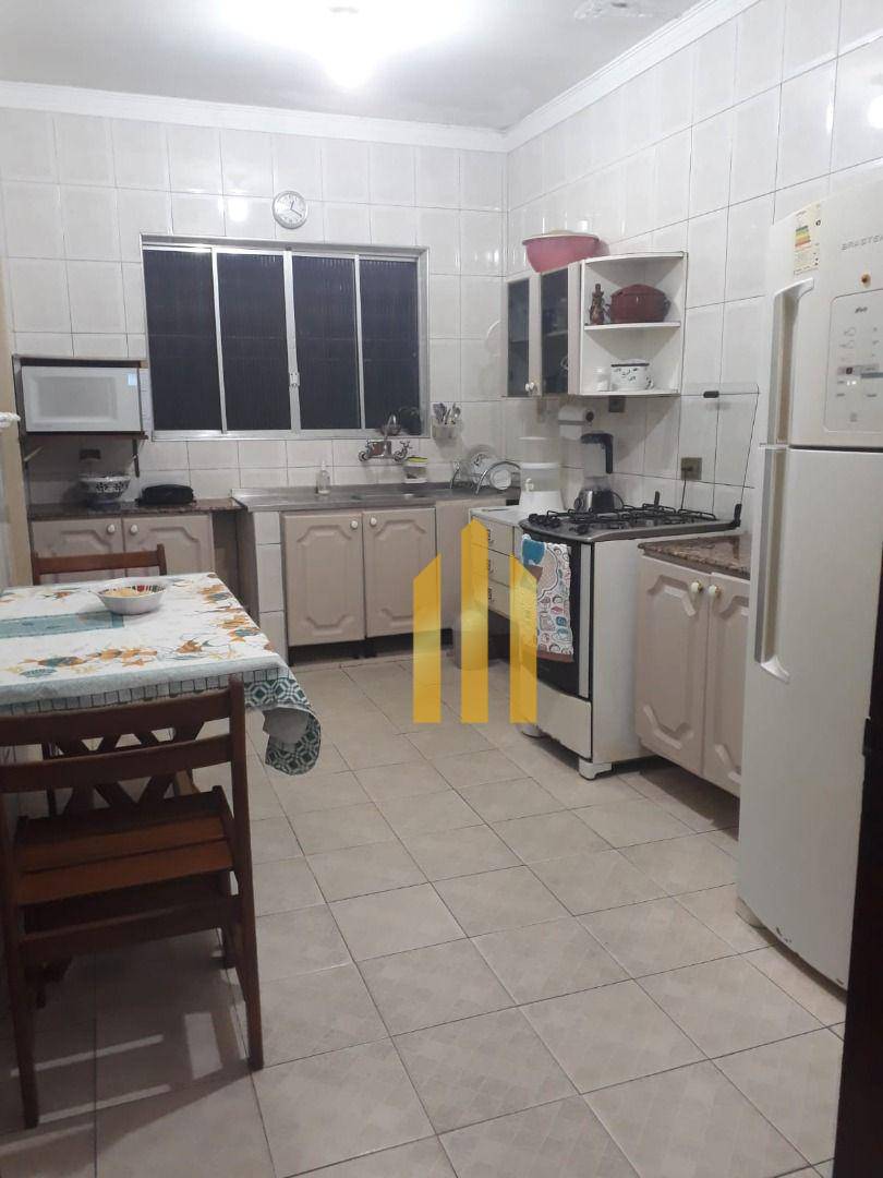 Sobrado à venda com 3 quartos, 246m² - Foto 9