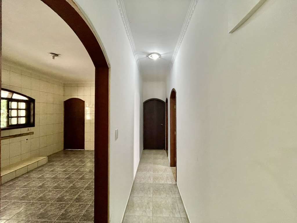 Casa à venda com 3 quartos, 230m² - Foto 14