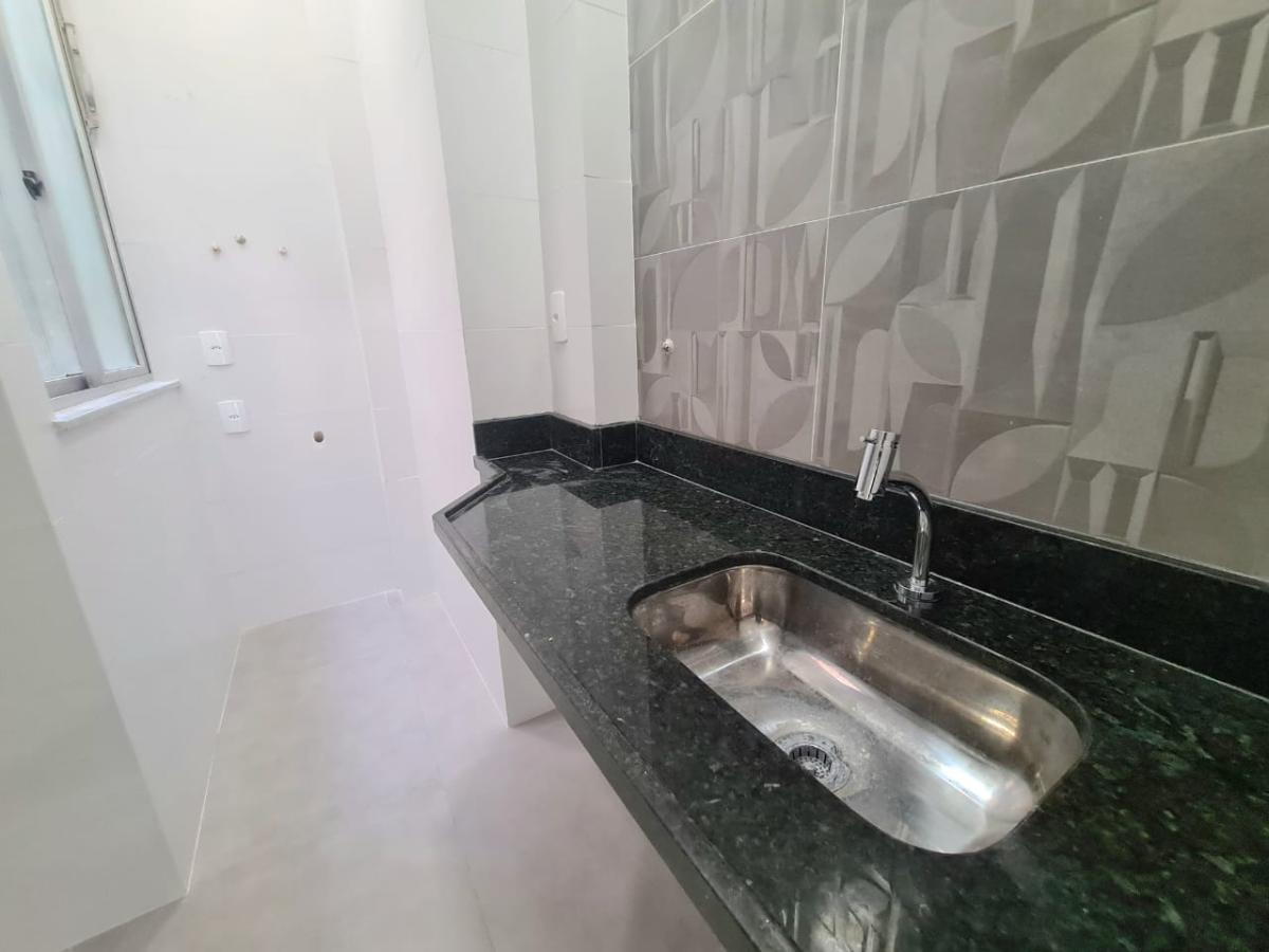 Apartamento à venda com 1 quarto, 40m² - Foto 12