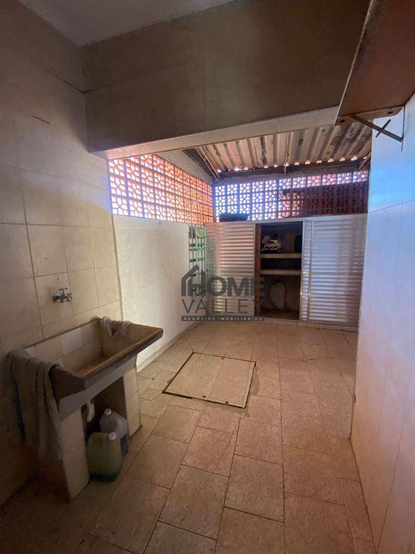 Casa à venda e aluguel com 4 quartos, 172m² - Foto 20