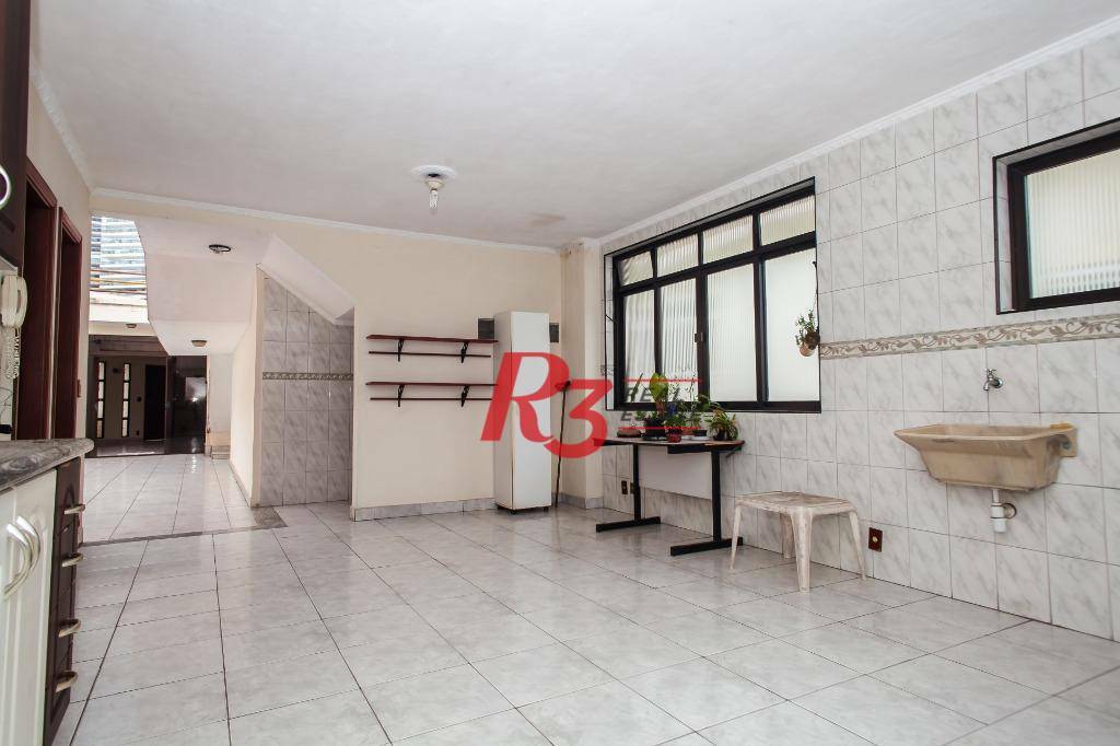 Casa à venda com 4 quartos, 340m² - Foto 23