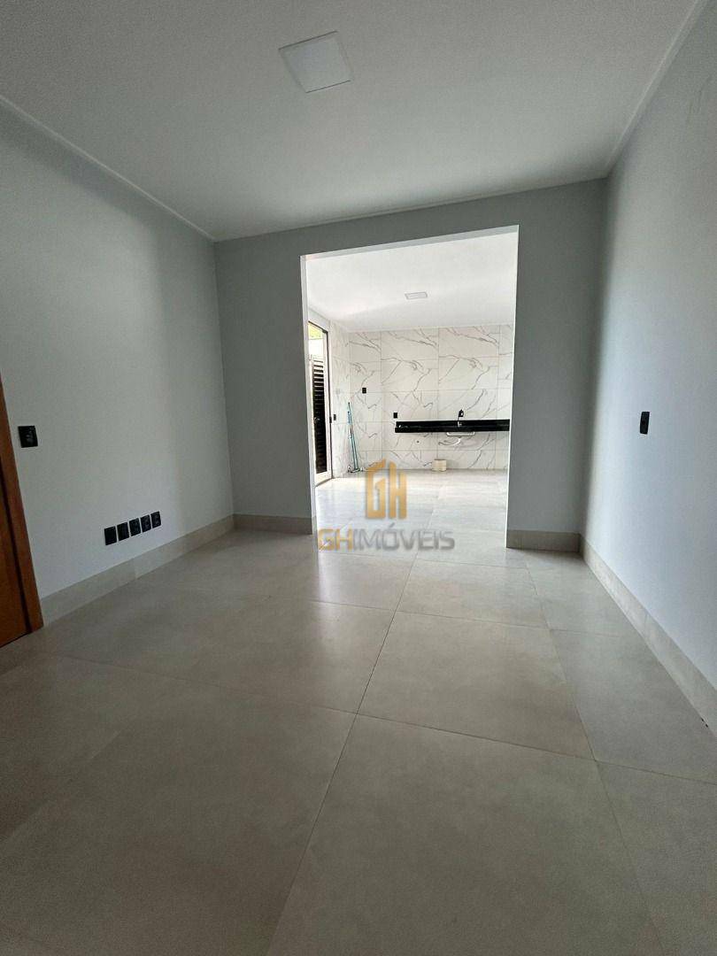 Casa à venda com 3 quartos, 143m² - Foto 7