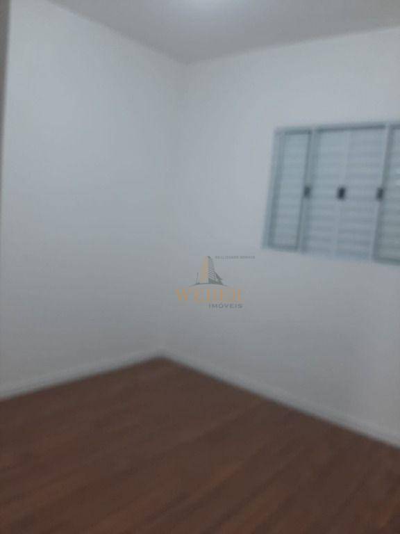 Casa à venda com 3 quartos, 98m² - Foto 9