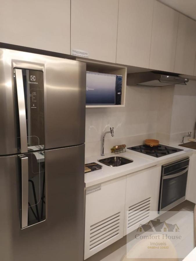 Apartamento à venda com 2 quartos, 42m² - Foto 8