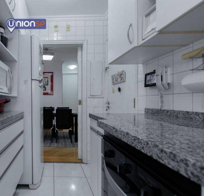 Apartamento à venda com 3 quartos, 95m² - Foto 15