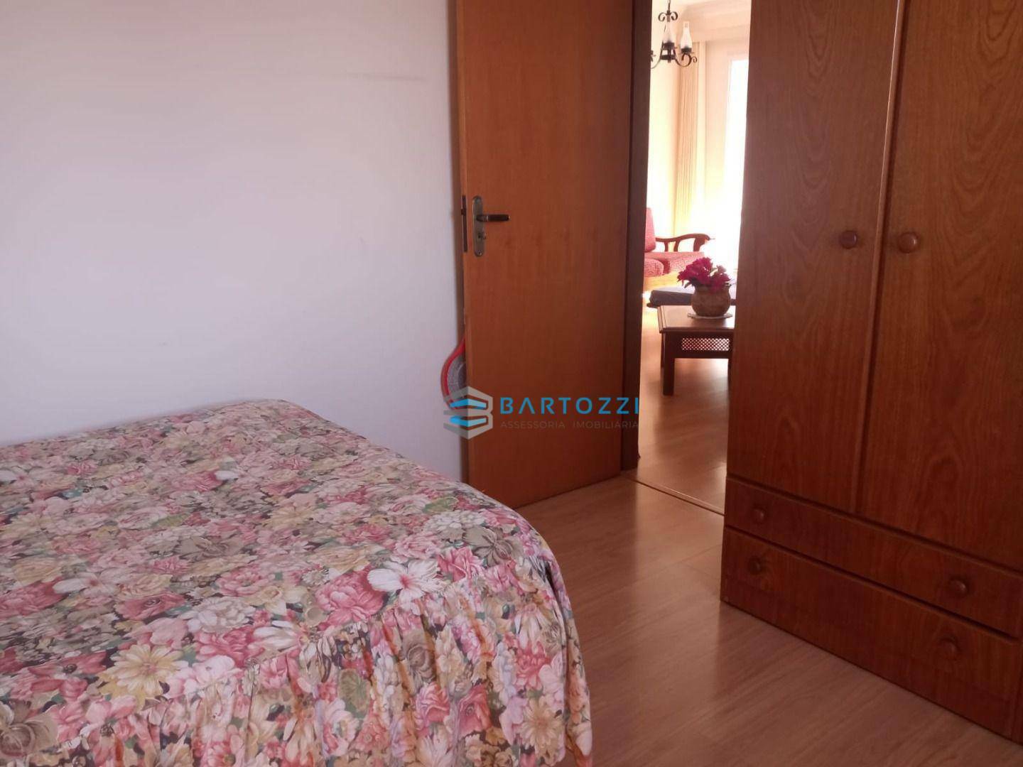 Apartamento à venda com 2 quartos, 70m² - Foto 17