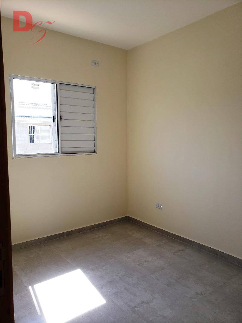 Casa à venda com 2 quartos, 52m² - Foto 9