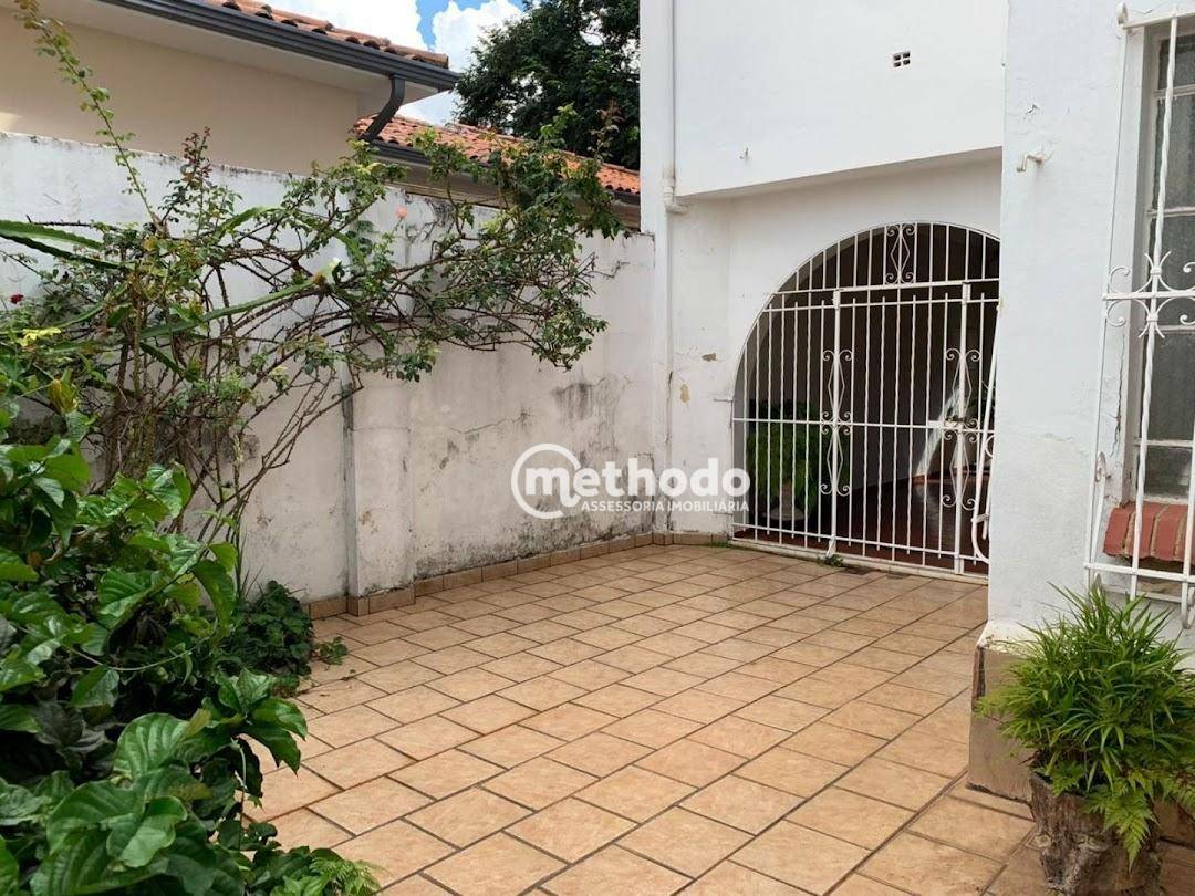 Casa à venda com 3 quartos, 253m² - Foto 9