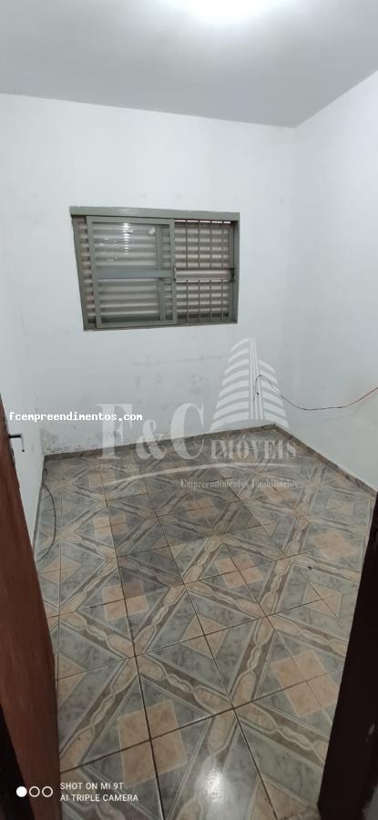 Casa à venda com 2 quartos, 140m² - Foto 9