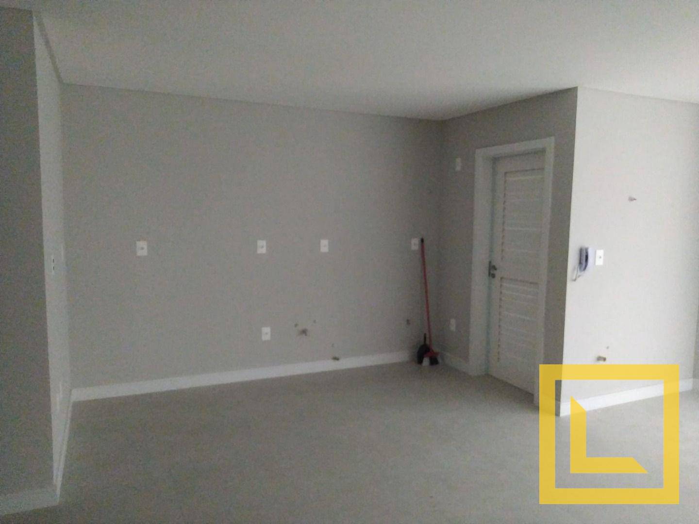 Apartamento à venda com 3 quartos, 100m² - Foto 11