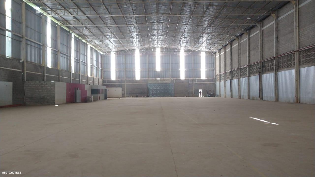 Depósito-Galpão-Armazém para alugar com 1 quarto, 10000m² - Foto 1