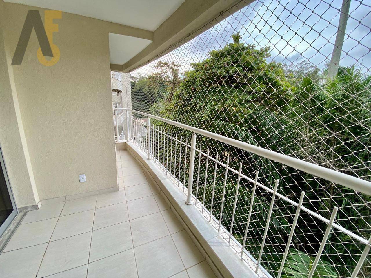 Apartamento à venda com 2 quartos, 64m² - Foto 3
