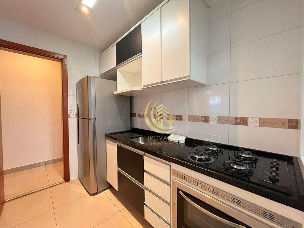 Apartamento à venda com 2 quartos, 72m² - Foto 2