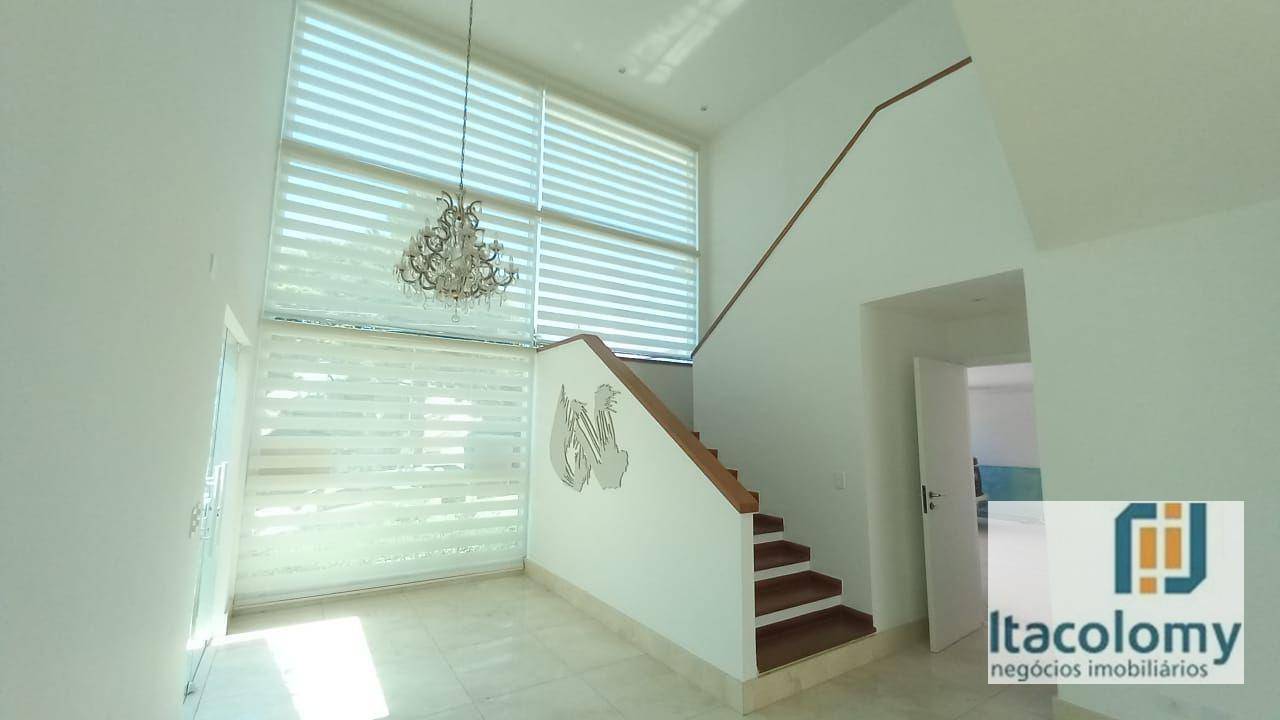 Casa de Condomínio à venda com 4 quartos, 259m² - Foto 5