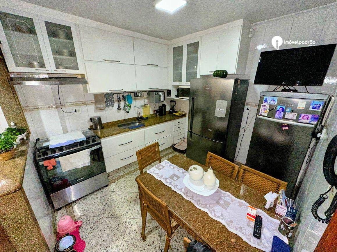 Apartamento à venda e aluguel com 3 quartos, 120m² - Foto 2
