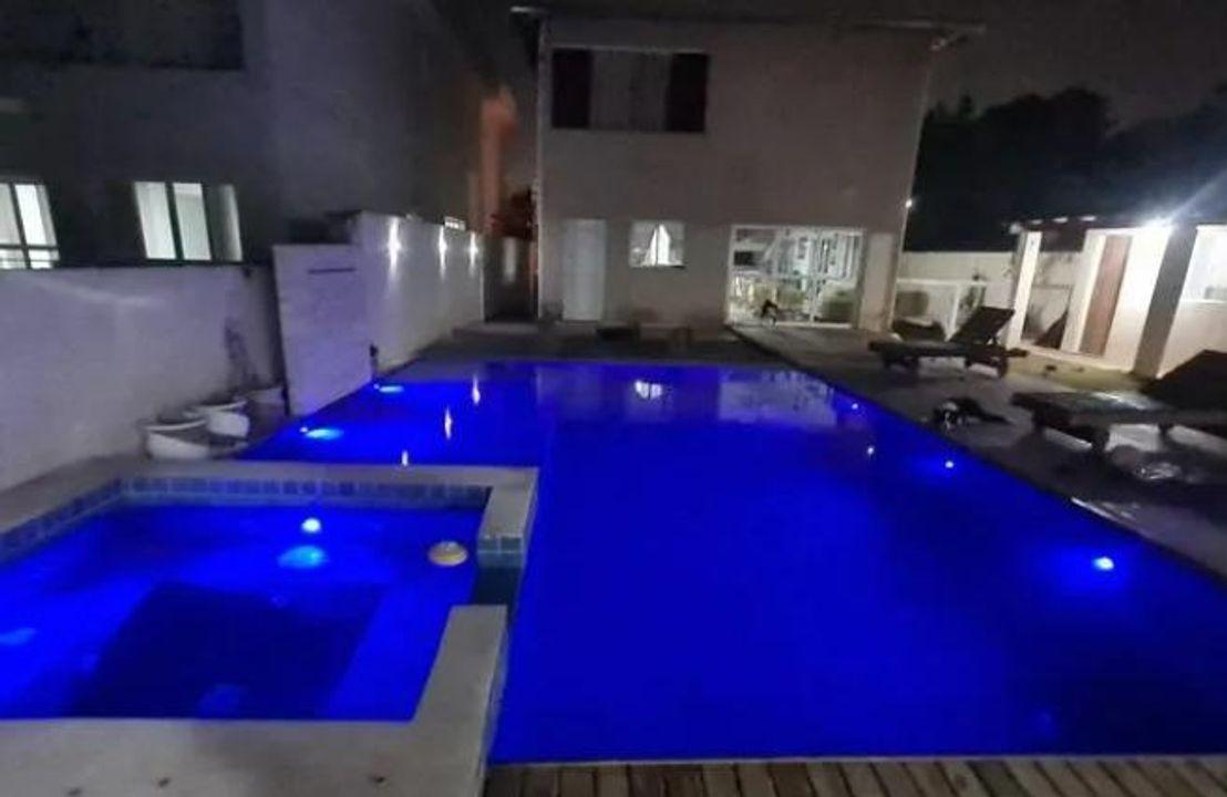 Casa de Condomínio à venda com 4 quartos, 375m² - Foto 13