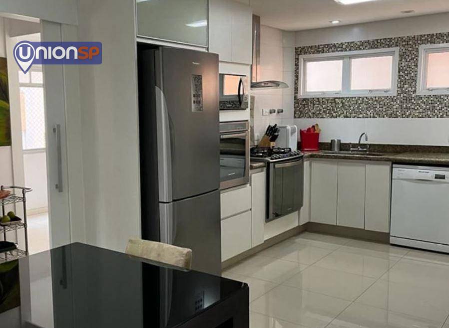 Apartamento à venda com 3 quartos, 189m² - Foto 11