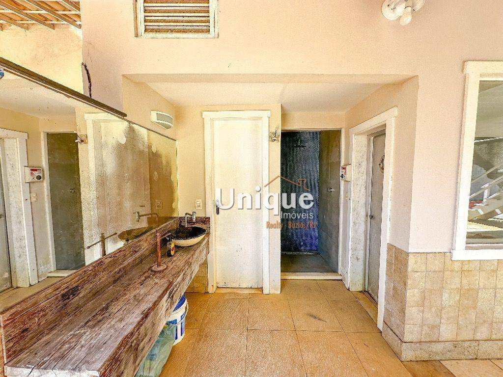 Casa à venda com 7 quartos, 500m² - Foto 36