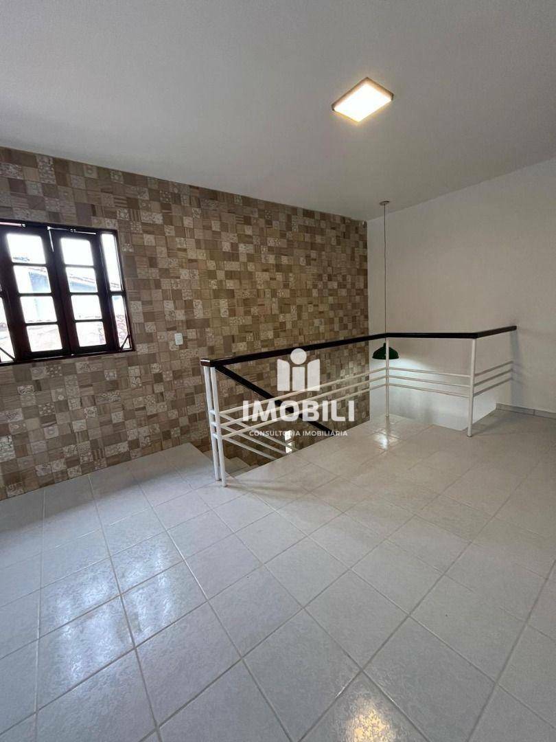 Casa de Condomínio à venda com 4 quartos, 250m² - Foto 8