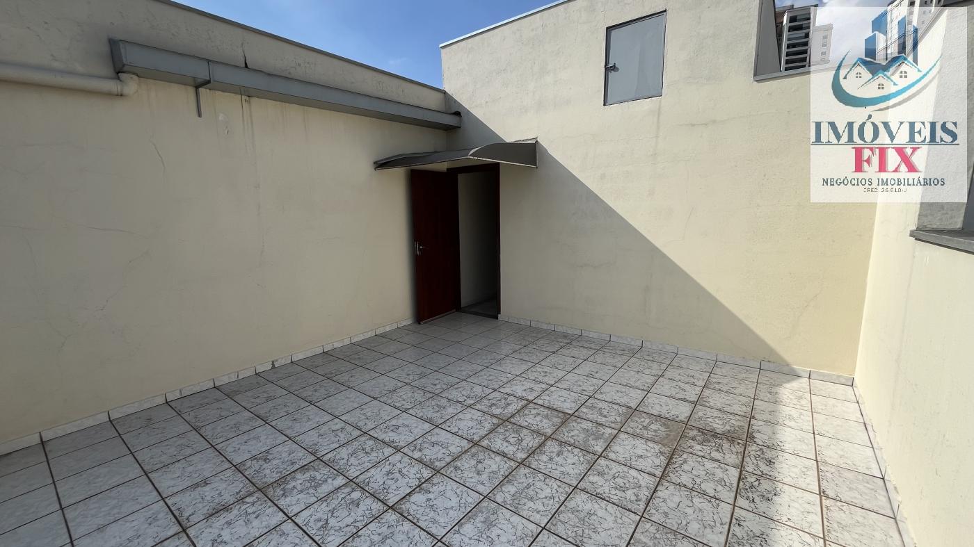 Casa à venda com 2 quartos, 200m² - Foto 12