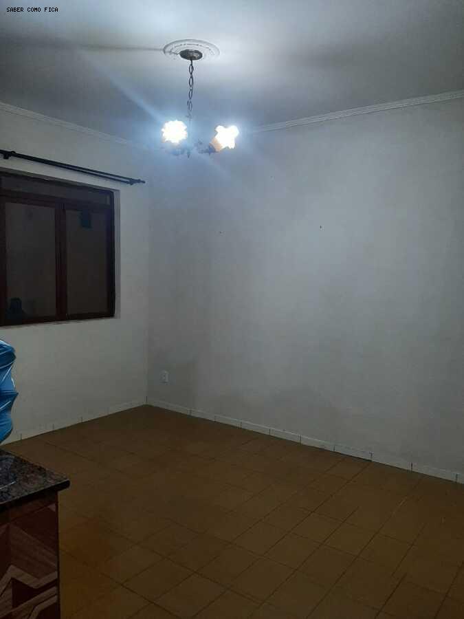 Casa à venda com 3 quartos, 382m² - Foto 8