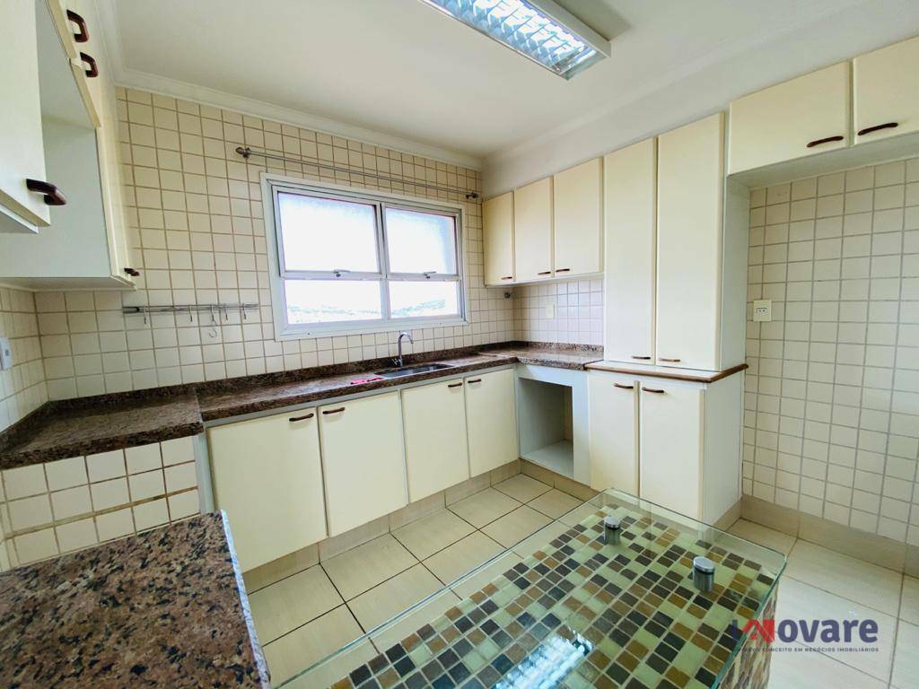 Apartamento à venda com 3 quartos, 152m² - Foto 11