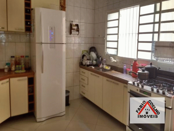 Casa à venda com 3 quartos, 180m² - Foto 10