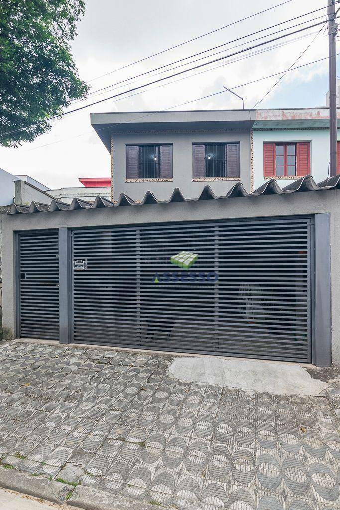 Casa à venda com 3 quartos, 162m² - Foto 1