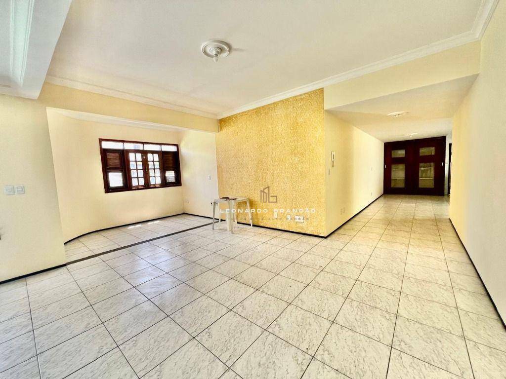 Casa à venda com 9 quartos, 521m² - Foto 10