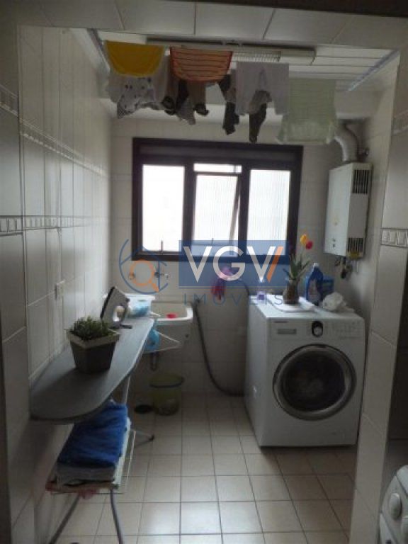 Apartamento à venda com 3 quartos, 81m² - Foto 12