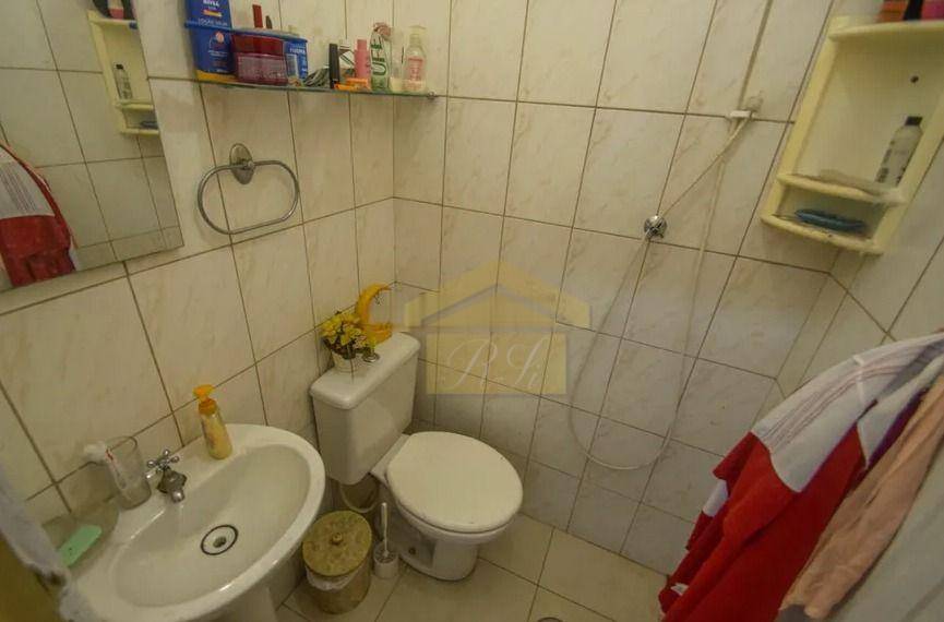 Casa à venda com 3 quartos, 180m² - Foto 25