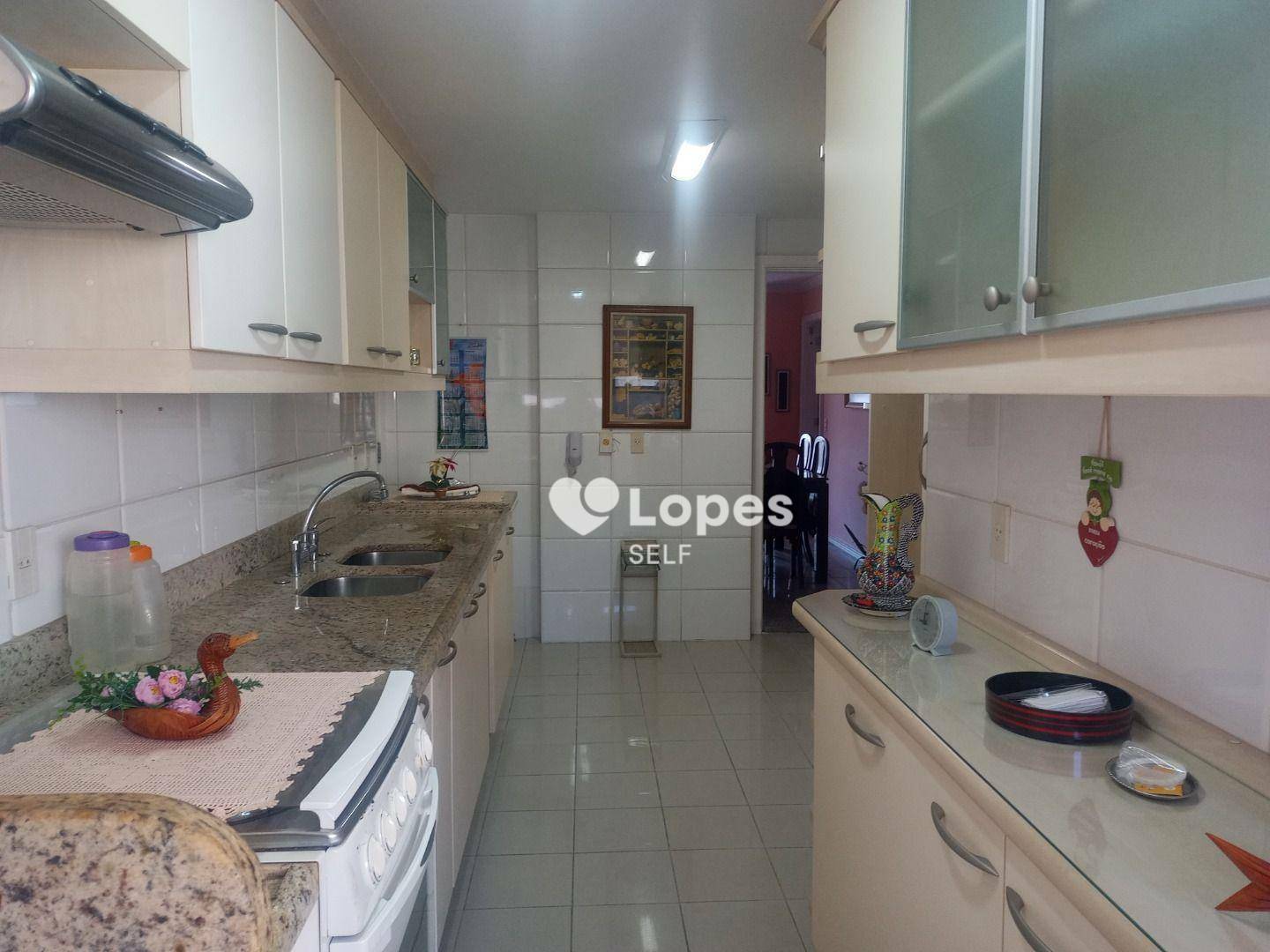 Apartamento à venda com 4 quartos, 150m² - Foto 14