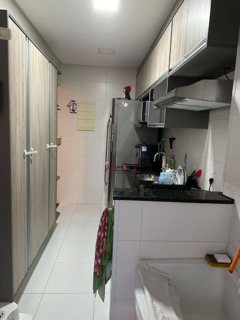 Apartamento à venda com 2 quartos, 69m² - Foto 17