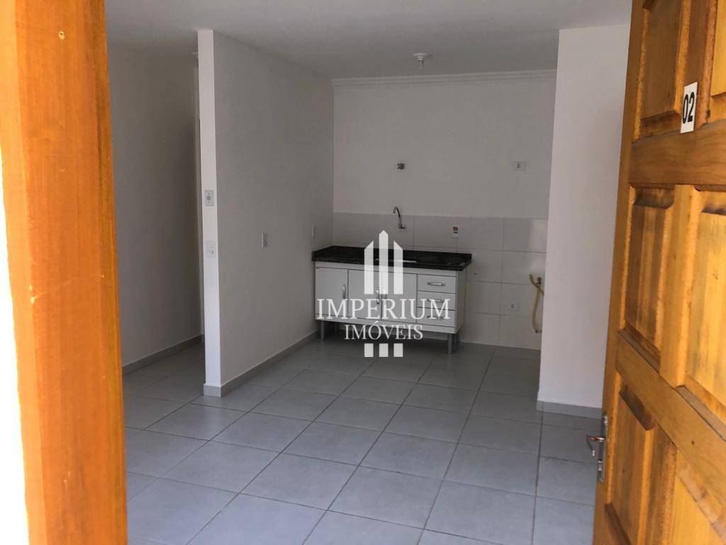 Casa para alugar com 1 quarto, 50m² - Foto 4