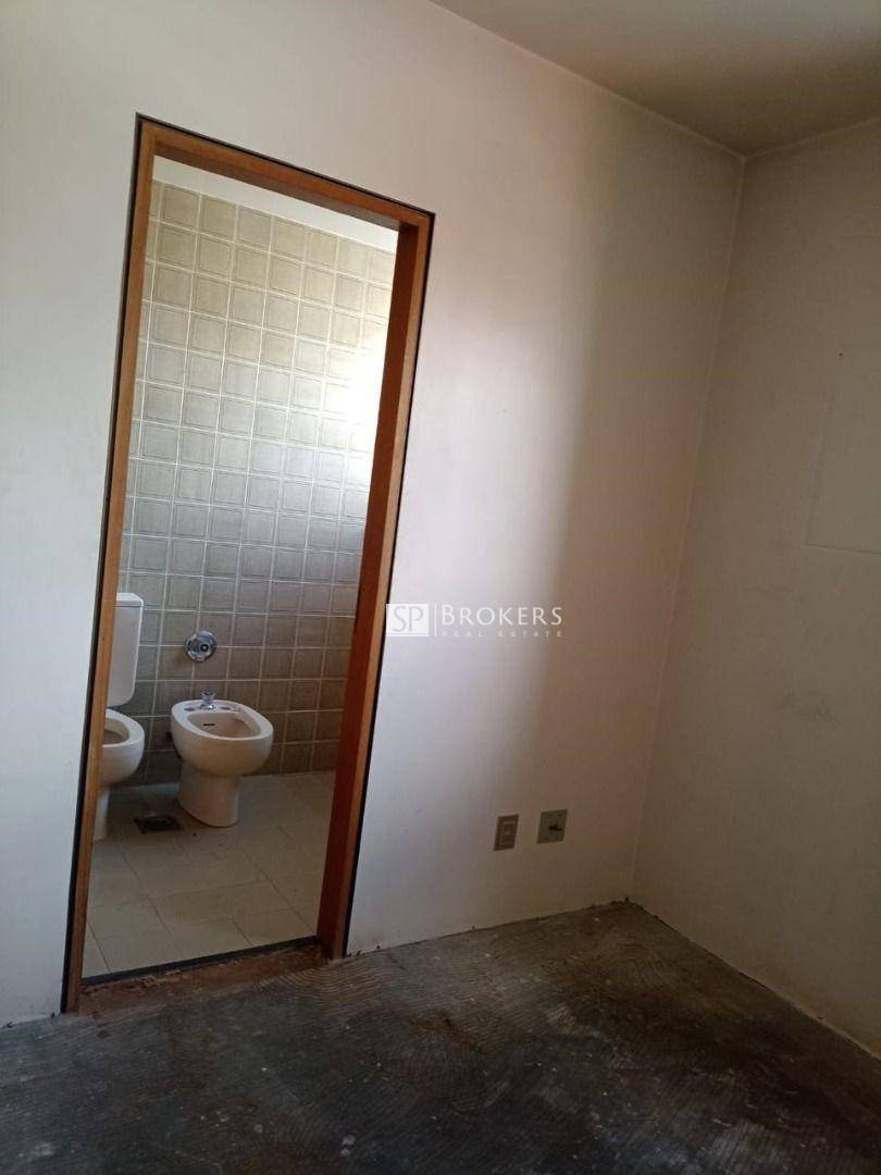 Apartamento à venda com 4 quartos, 207m² - Foto 17