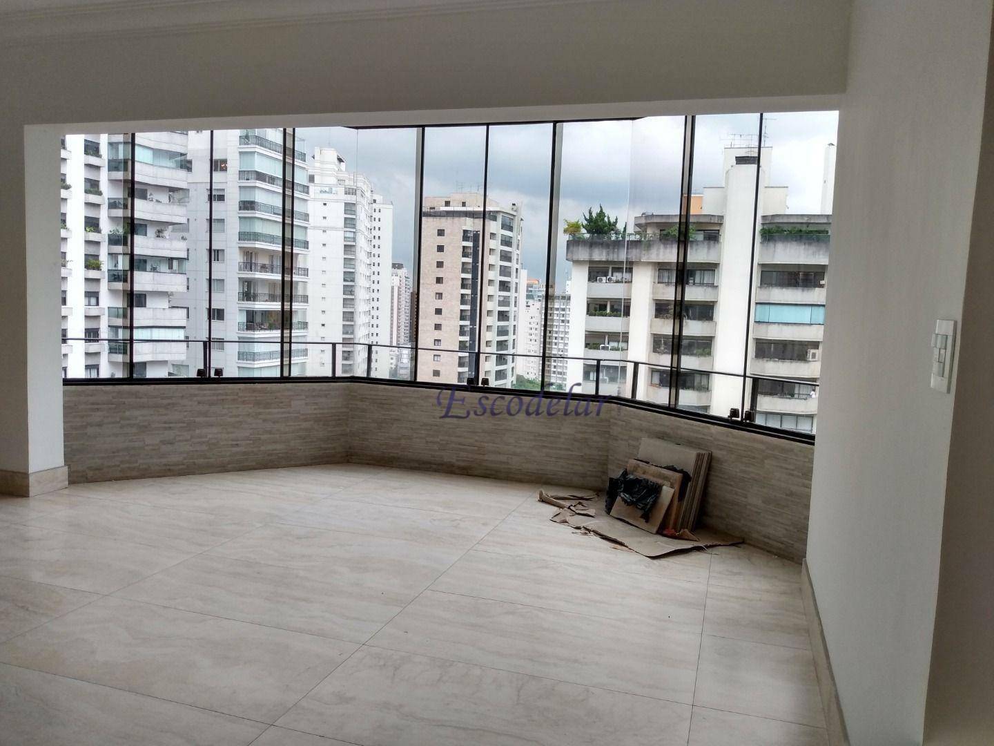 Apartamento à venda com 4 quartos, 202m² - Foto 3