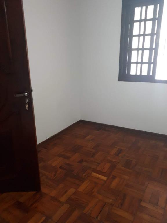 Casa à venda com 4 quartos, 180m² - Foto 9