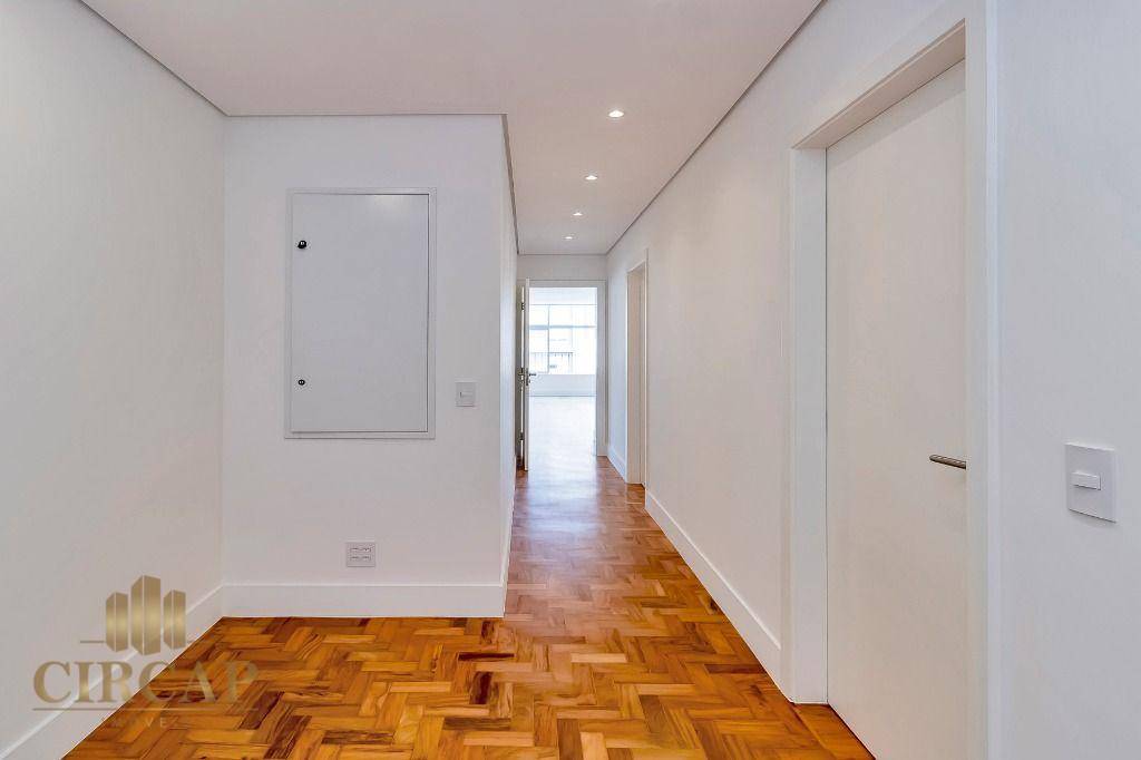 Apartamento à venda com 3 quartos, 220m² - Foto 20