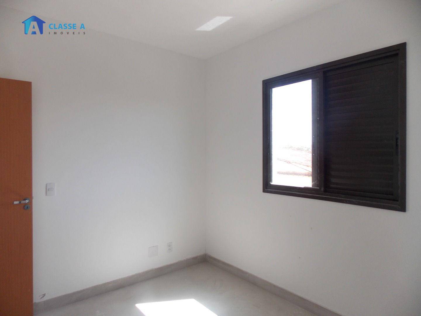 Apartamento à venda com 3 quartos, 92m² - Foto 27